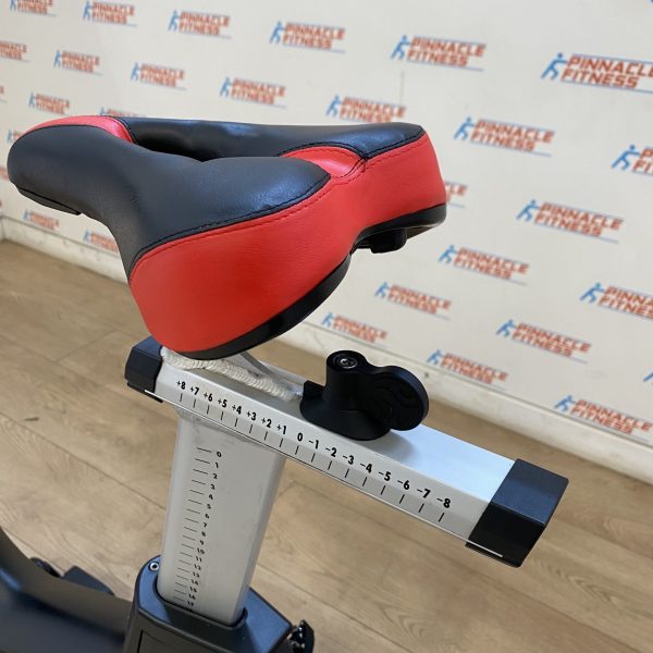 Life Fitness IC7 Indoor Bike with TFT Watt Rate Monitor Ver 1 Refurbished - Image 5