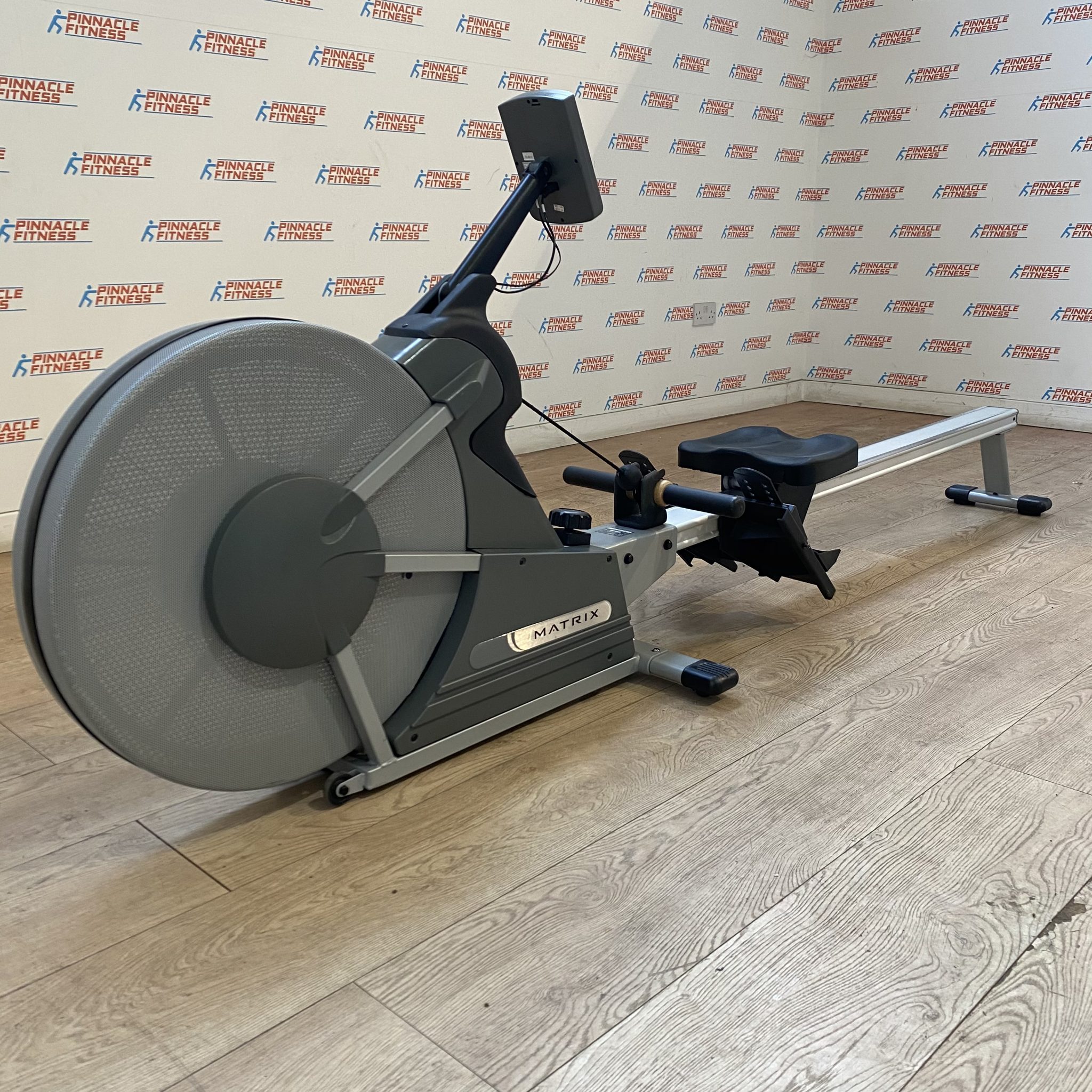 Commercial Gym Equipment Matrix Commercial Air Rowing Machine 