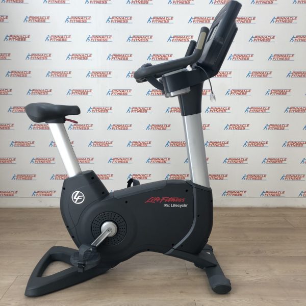 Life Fitness 95C Elevation Series Upright Bike with Inspire Console - Image 10