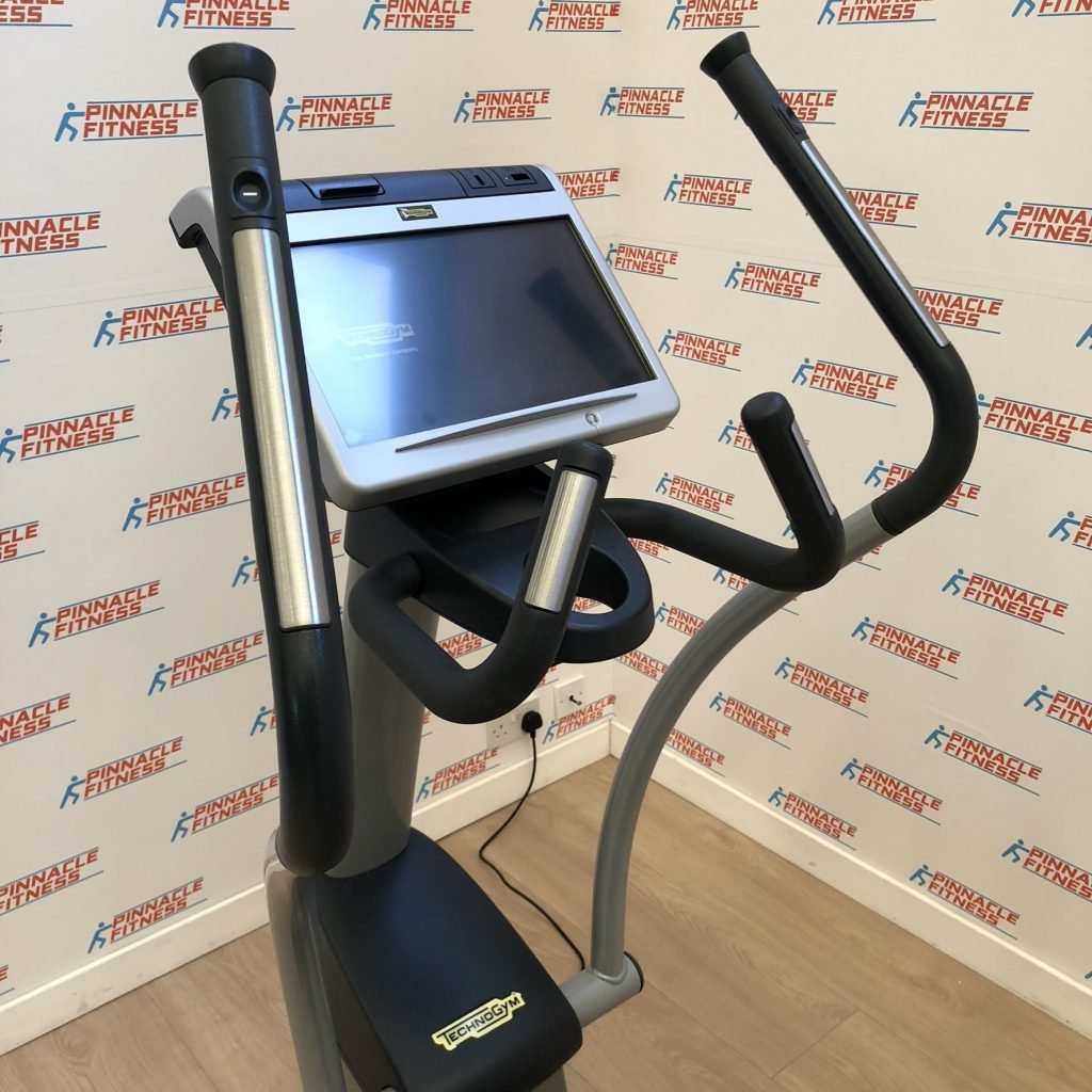 Technogym Excite + Synchro 700 Cross Trainer - Image 10