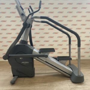 Life Fitness Summit Trainer