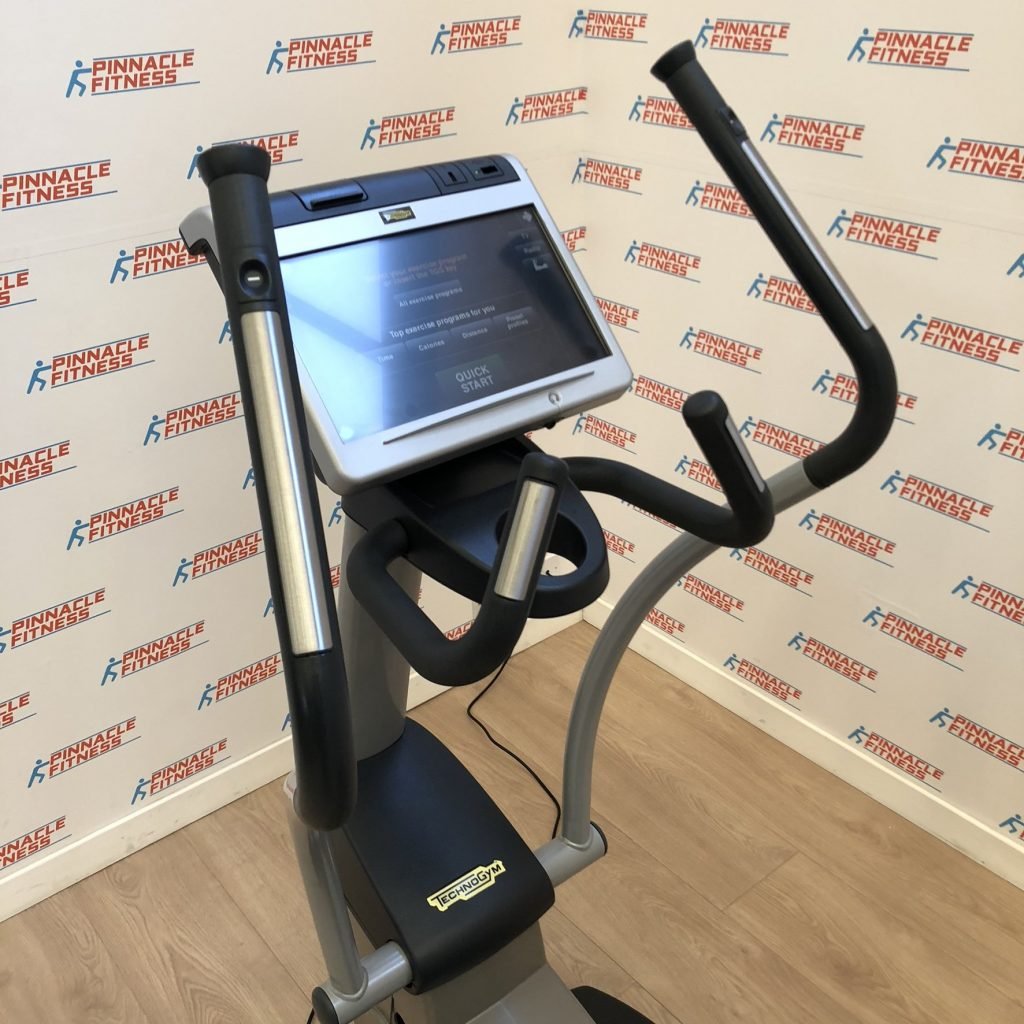 Technogym Excite + Synchro 700 Cross Trainer - Image 6
