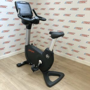 Life Fitness 95C Elevation Series Upright Bike with Engage Console