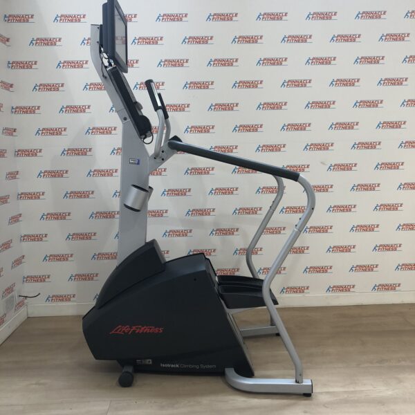 Life Fitness Integrity Series Stepper - Image 2