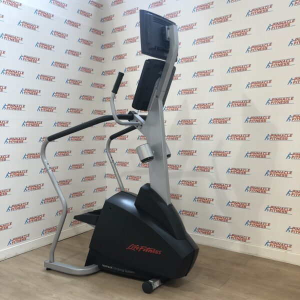 Life Fitness Integrity Series Stepper - Image 7