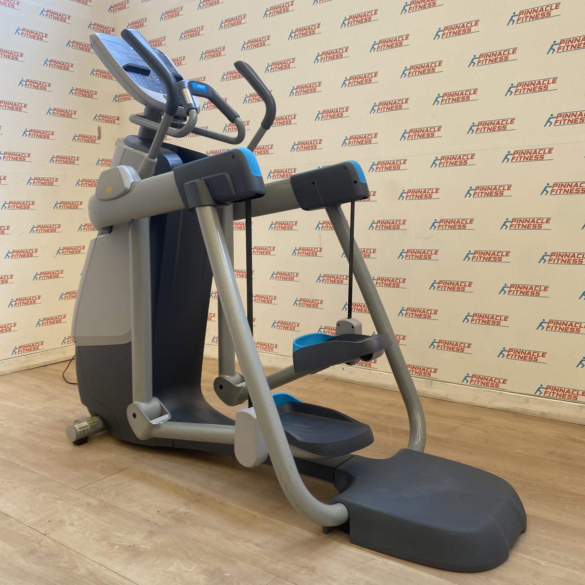 Precor AMT 835 Open Stride with P30 Console
