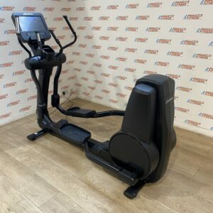 Life Fitness 95X Elevation Cross Trainer with Discover SE3HD Console Black Edition