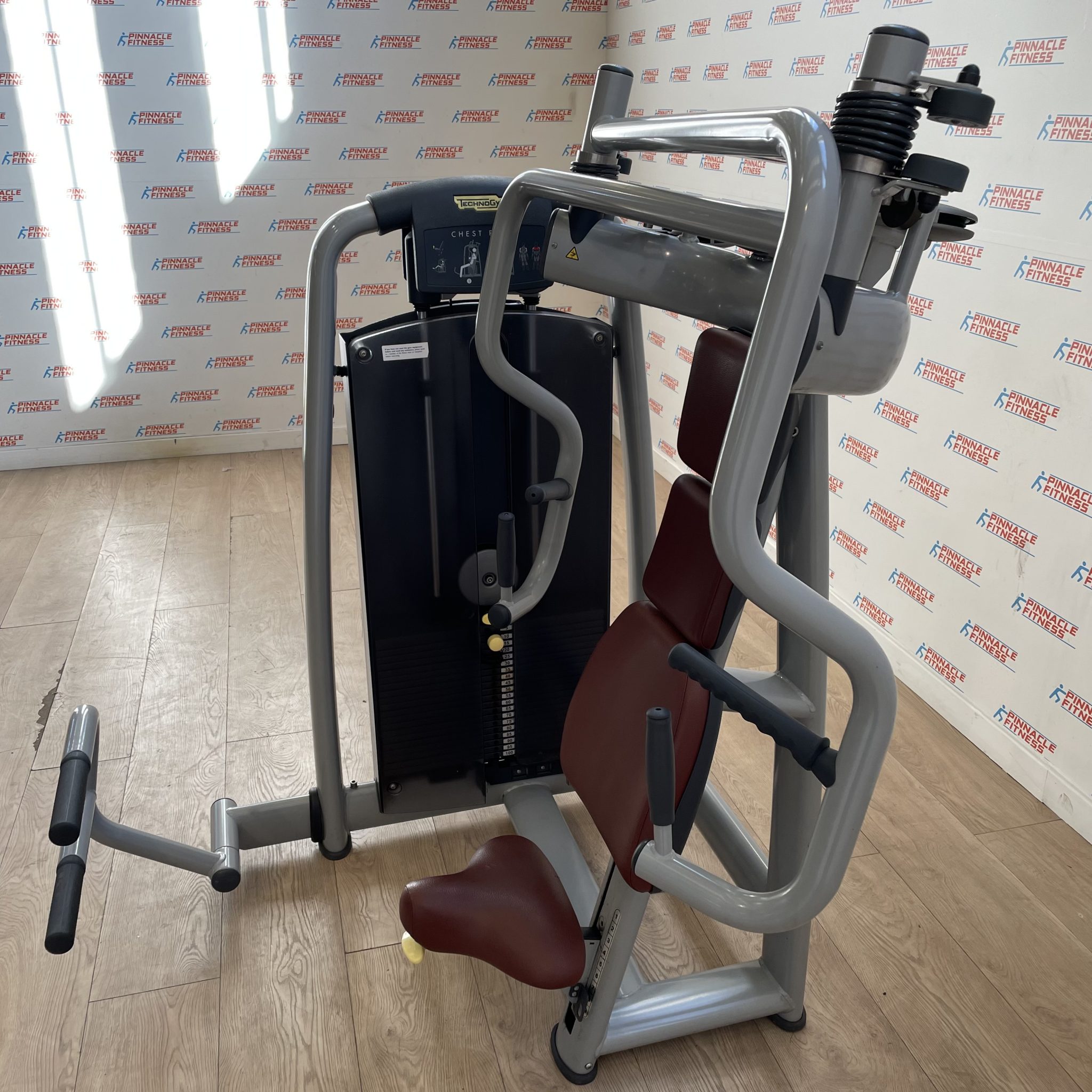 Technogym selection chest press outlet