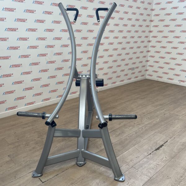 Cybex Plate Loaded Diverging Lat Pulldown - Image 7