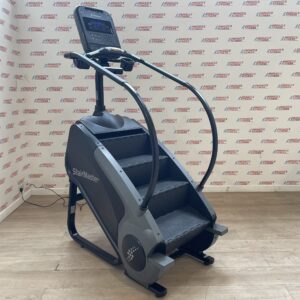 STAIRMASTER Gauntlet StepMill - 8 Series LED Console