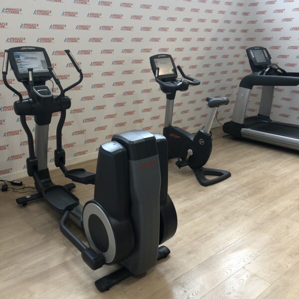 Life Fitness Elevation Series 3 Piece Cardio Package with Engage Console - Image 12