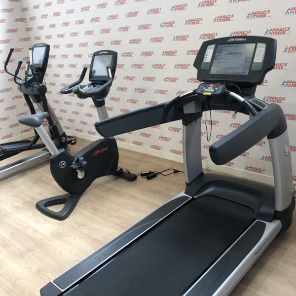 Life Fitness Elevation Series 3 Piece Cardio Package with Engage Console - Image 11