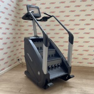 Life Fitness Elevation Series Powermill with Discover SE Console