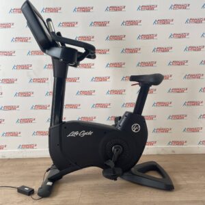 Life Fitness 95C Elevation Series Upright Bike with Discover SE Console Onyx Black