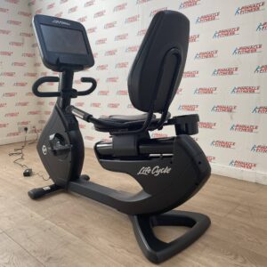 Life Fitness 95R Elevation Series Recumbent Bike with Discover SE Console Onyx Black