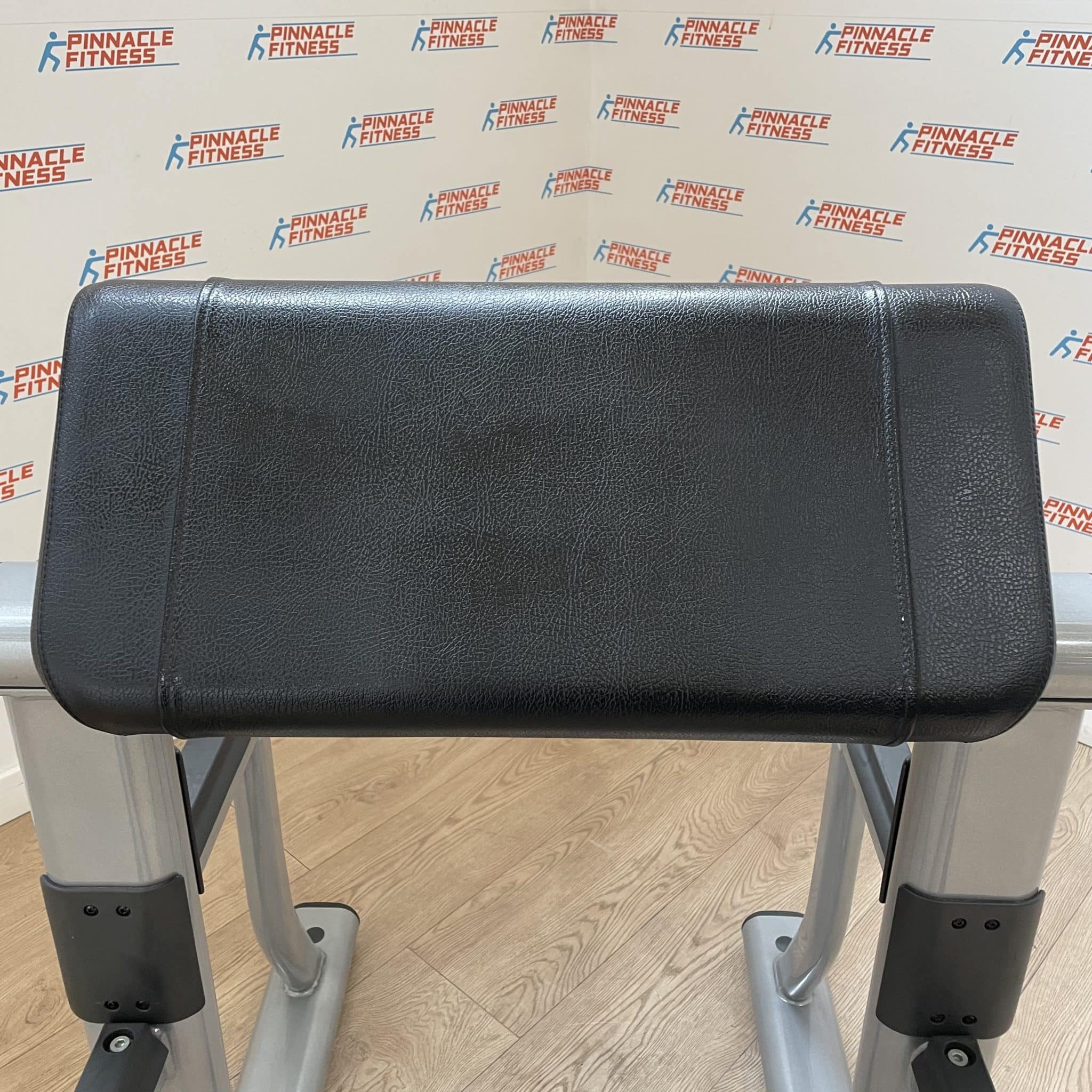 Life fitness preacher curl best sale