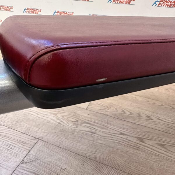 Life Fitness Signature Series Flat Bench - Image 7