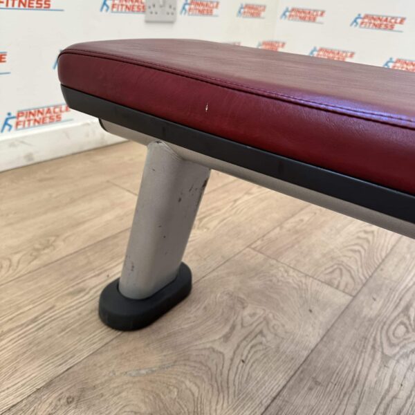 Life Fitness Signature Series Flat Bench - Image 6