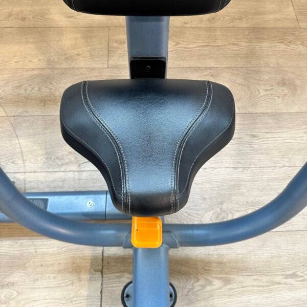Precor Discovery Series Chest Press - Image 4
