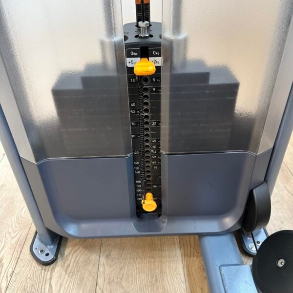 Precor Discovery Series Chest Press - Image 6