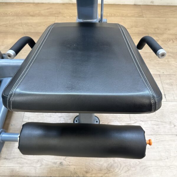 Precor Leg Extension Discovery Series - Image 4