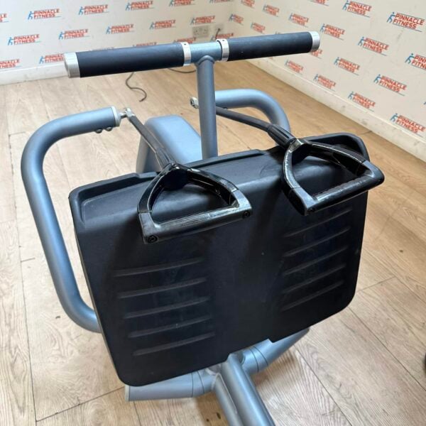 Precor Diverging Low Row Discovery Series - Image 9