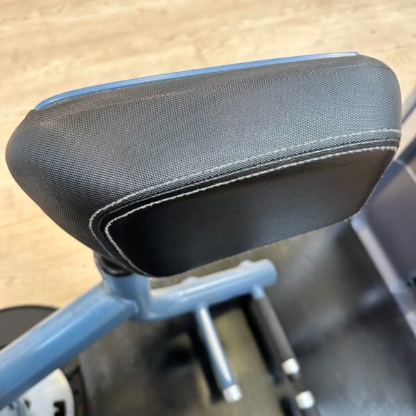 Precor Discovery Series Outer Thigh - Image 7