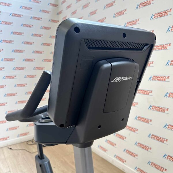 Life Fitness Integrity Series Upright Bike with Deluxe Base and Discover SE3 HD Console - Image 16