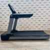 Life Fitness Integrity Series Deluxe Treadmill with Discover SE3HD Console