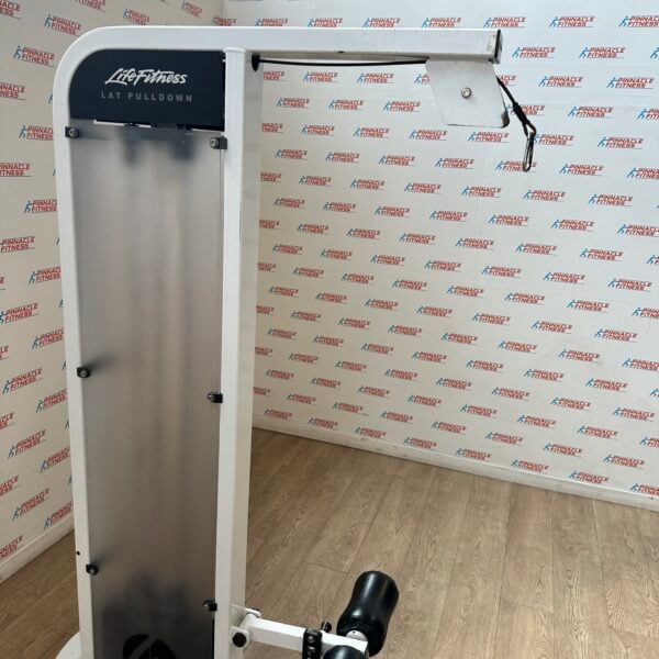 Life Fitness Pro 2 Series Lat Pulldown - Image 10