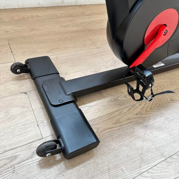 Life Fitness IC5 Group Exercise Bike Powered by ICG - Image 10