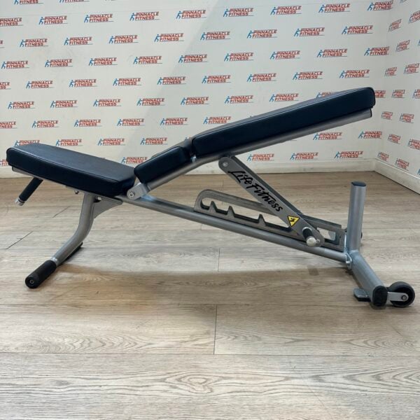 LIFE FITNESS OPTIMA SERIES ADJUSTABLE WEIGHTS BENCH - Image 6