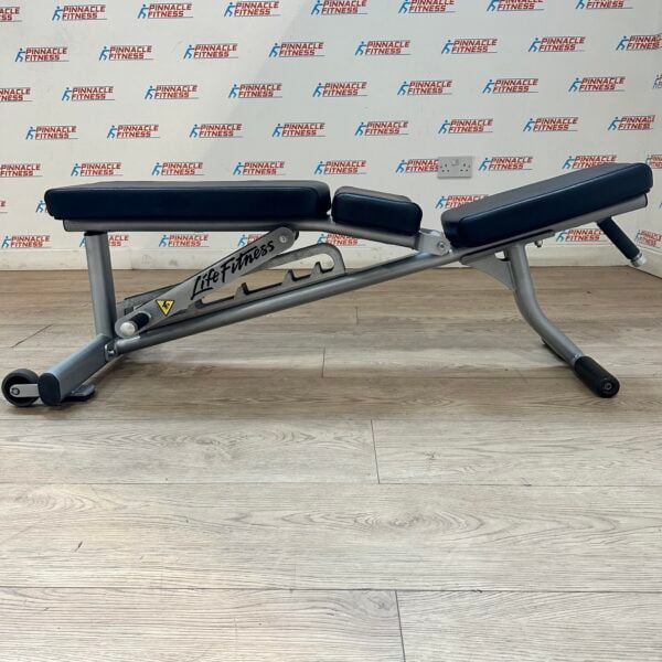 LIFE FITNESS OPTIMA SERIES ADJUSTABLE WEIGHTS BENCH - Image 15