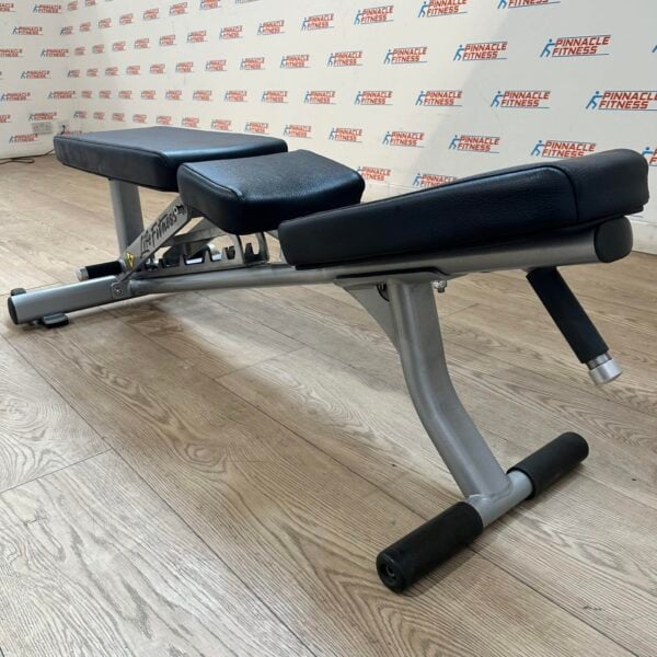 LIFE FITNESS OPTIMA SERIES ADJUSTABLE WEIGHTS BENCH - Image 16