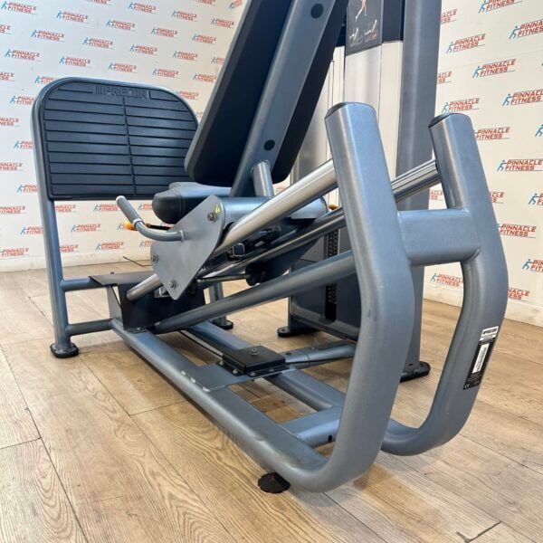 Precor Discovery Series Selectorised Leg Press - Image 17