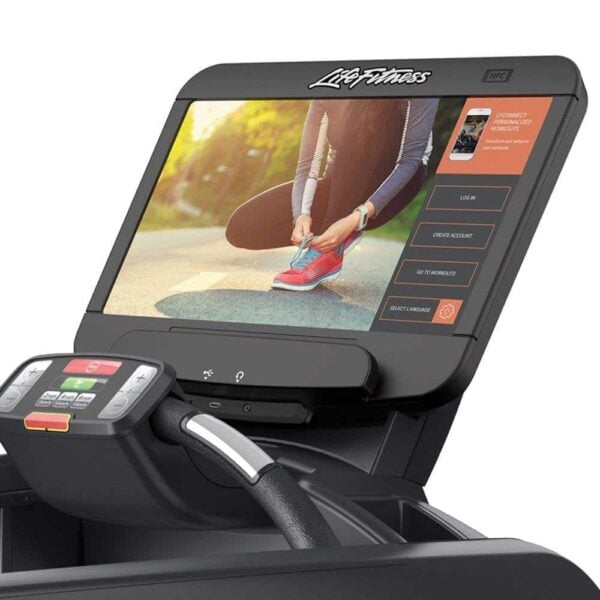 LIFE FITNESS Integrity Series Recumbent Bike with Discover SE3HD Console - Image 3
