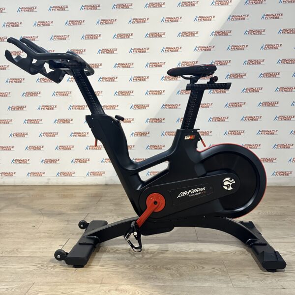 Life Fitness IC7 Indoor Studio Bike with TFT Watt Rate Monitor Rev2 Reconditioned - Image 3