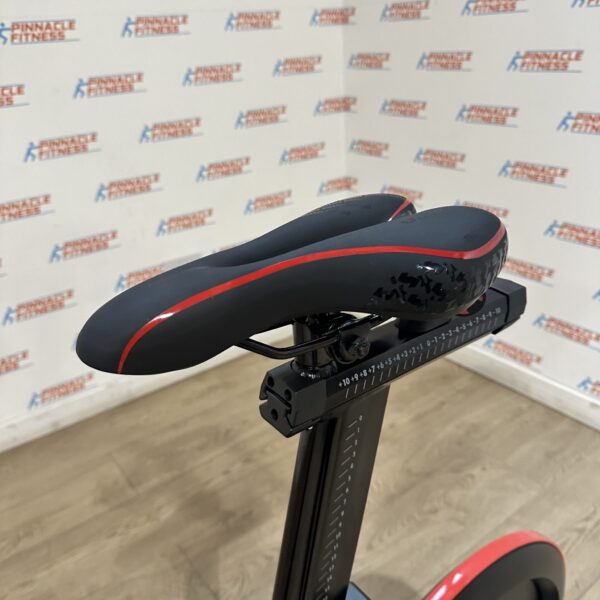 Life Fitness IC7 Indoor Studio Bike with TFT Watt Rate Monitor Rev2 Reconditioned - Image 5