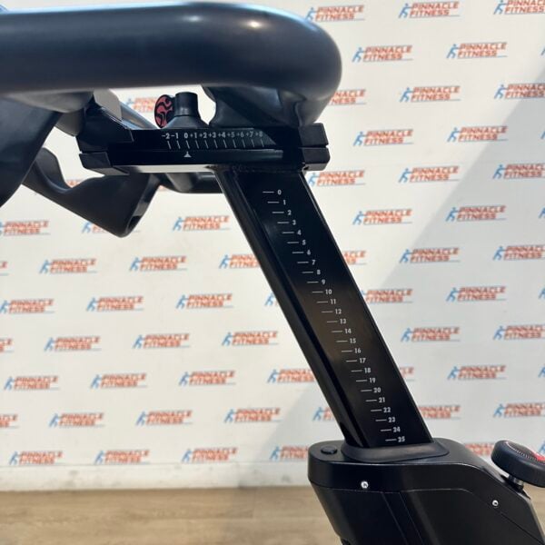Life Fitness IC7 Indoor Studio Bike with TFT Watt Rate Monitor Rev2 Reconditioned - Image 7