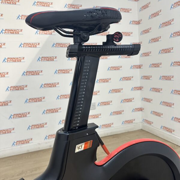 Life Fitness IC7 Indoor Studio Bike with TFT Watt Rate Monitor Rev2 Reconditioned - Image 11