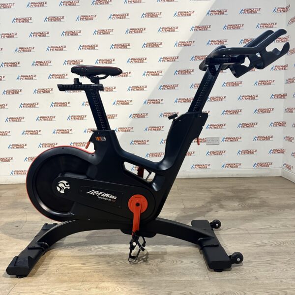 Life Fitness IC7 Indoor Studio Bike with TFT Watt Rate Monitor Rev2 Reconditioned - Image 14