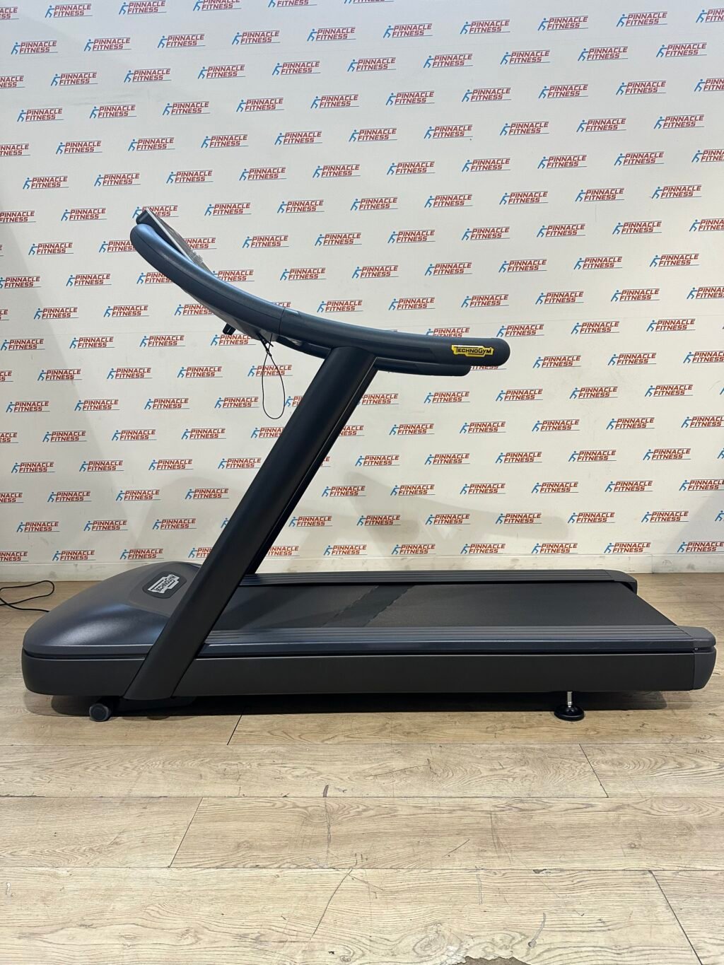 Technogym Jog Forma Treadmill with Training Link Reconditioned - Image 3