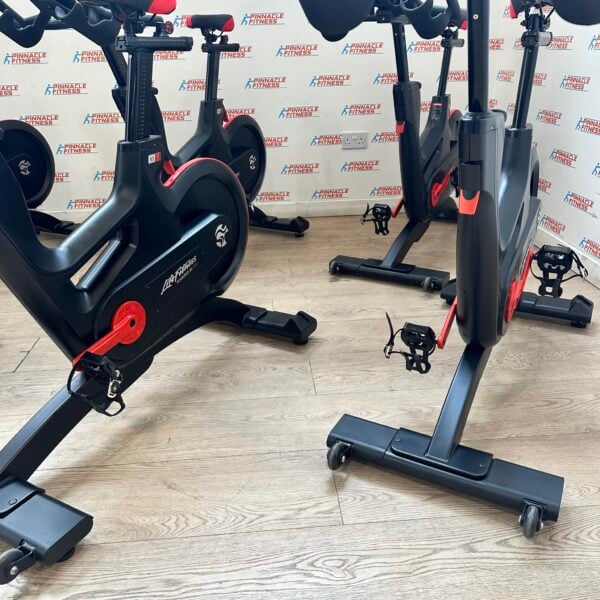 Life Fitness IC7 Indoor Studio Bike (Package of 10) with TFT Watt Rate Monitor Rev2 Reconditioned - Image 5