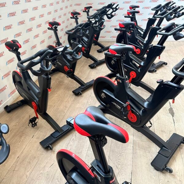 Life Fitness IC7 Indoor Studio Bike (Package of 10) with TFT Watt Rate Monitor Rev2 Reconditioned - Image 6