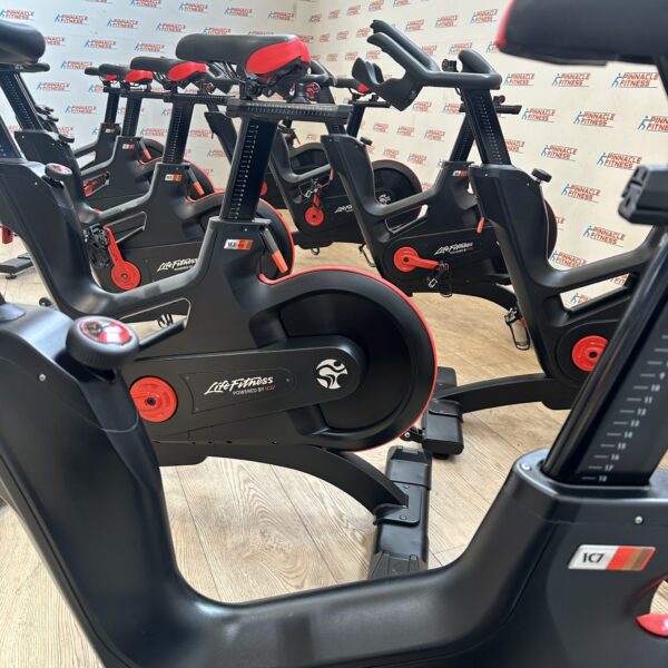 Life Fitness IC7 Indoor Studio Bike (Package of 10) with TFT Watt Rate Monitor Rev2 Reconditioned - Image 9