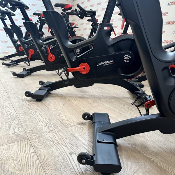 Life Fitness IC7 Indoor Studio Bike (Package of 10) with TFT Watt Rate Monitor Rev2 Reconditioned - Image 12