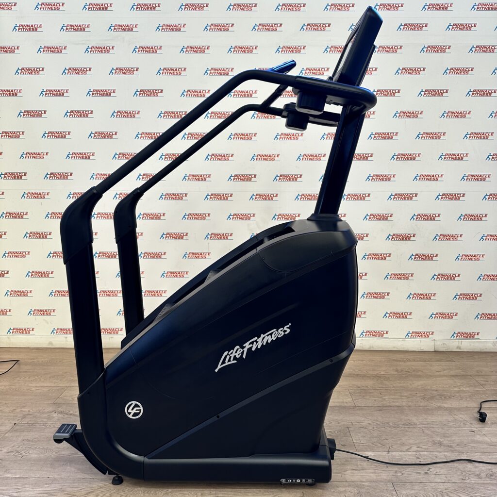 Life Fitness Elevation Series Powermill with Discover SE Console - Image 10