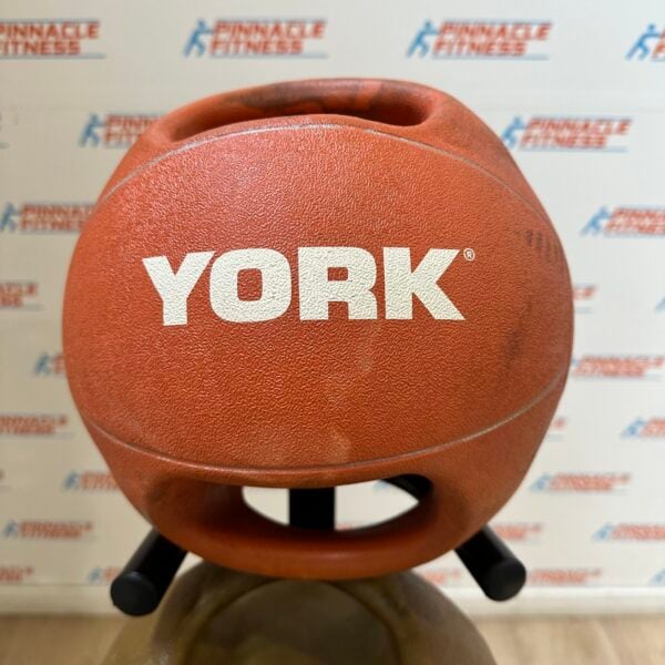 YORK MEDICINE BALLS WITH HANDLES AND STORAGE RACK - Image 8