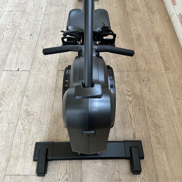 Life Fitness Heat Performance Rower - Image 11