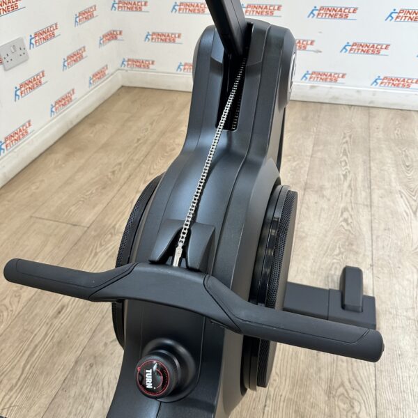 Life Fitness Heat Performance Rower - Image 17